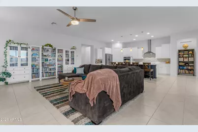 16635 W Valencia Drive, Goodyear, AZ 85338 - Photo 15