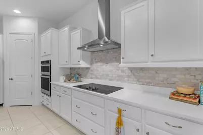 16635 W Valencia Drive, Goodyear, AZ 85338 - Photo 11