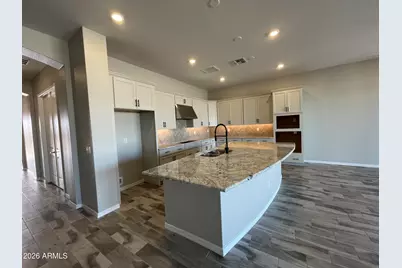 15758 W Sand Hills Road, Surprise, AZ 85387 - Photo 11