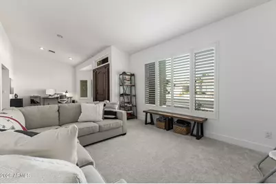 3711 E Goldfinch Gate Lane, Phoenix, AZ 85044 - Photo 7