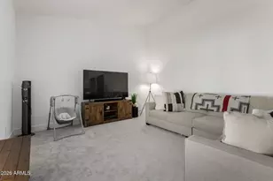 3711 E Goldfinch Gate Ln, Phoenix, AZ 85044 - Photo 5