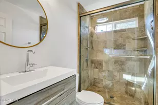 10645 E Mercer Ln, Scottsdale, AZ 85259 - Photo 17