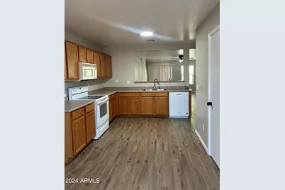 2488 E Meadow Lark Way, San Tan Valley, AZ 85140 - Photo 11