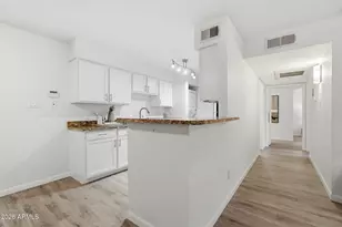 5995 N 78th St, Scottsdale, AZ 85250 - Photo 7