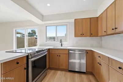 738 E Strahan Drive, Tempe, AZ 85283 - Photo 9