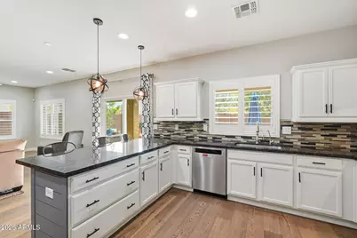 10249 E Kinetic Drive, Mesa, AZ 85212 - Photo 5