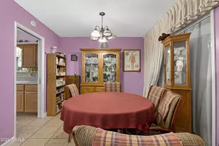 10548 W Caron Dr, Sun City, AZ 85351 - Photo 7