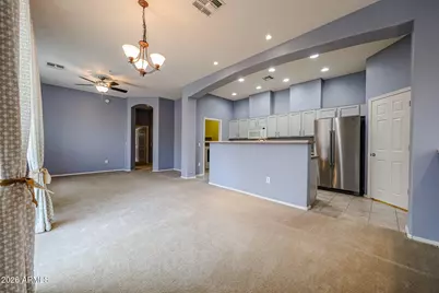 42424 N Gavilan Peak Parkway #25206, Anthem, AZ 85086 - Photo 3