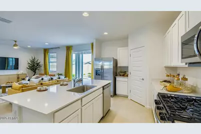 4522 S 231st Drive, Buckeye, AZ 85326 - Photo 7