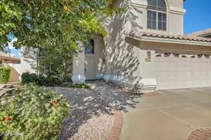 1090 W Raven Dr, Chandler, AZ 85286 - Photo 3