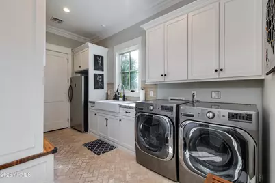 4732 N Dromedary Road, Phoenix, AZ 85018 - Photo 37