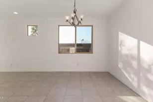 40045 W Bunker Dr, Maricopa, AZ 85138 - Photo 9