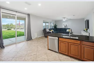 27215 N 78th Lane, Peoria, AZ 85383 - Photo 13