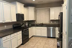 9368 W Sweetwater Dr, Peoria, AZ 85381 - Photo 3