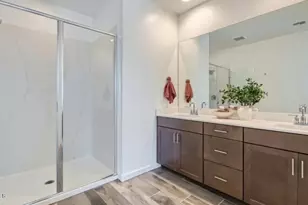 9814 W Verde Ln, Phoenix, AZ 85037 - Photo 11