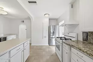 1117 E Fern Dr N, Phoenix, AZ 85014 - Photo 11