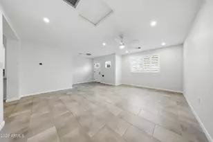 1117 E Fern Dr N, Phoenix, AZ 85014 - Photo 9