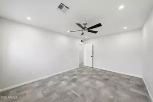 1117 E Fern Dr N, Phoenix, AZ 85014 - Photo 15