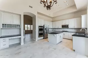 5258 E Hashknife Rd, Phoenix, AZ 85054 - Photo 3