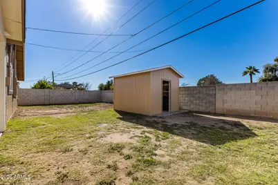 7630 N 42nd Lane, Phoenix, AZ 85051 - Photo 37