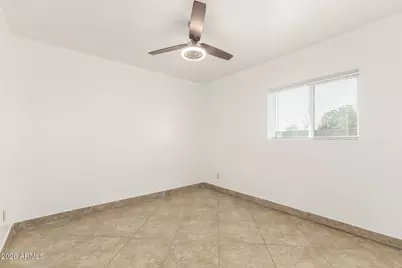 7630 N 42nd Lane, Phoenix, AZ 85051 - Photo 15