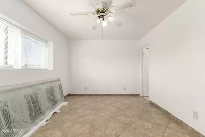 7630 N 42nd Lane, Phoenix, AZ 85051 - Photo 11