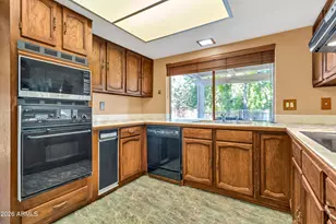 2318 W Monterey Cir, Mesa, AZ 85202 - Photo 17