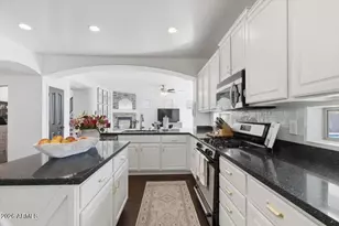 2177 E Glacier Pl, Chandler, AZ 85249 - Photo 15