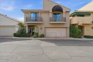 7240 N Dreamy Draw Dr, Phoenix, AZ 85020 - Photo 1