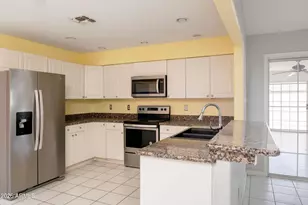 15861 N 20th St, Phoenix, AZ 85022 - Photo 3