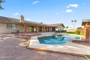 1306 E La Vieve Ln, Tempe, AZ 85284 - Photo 43