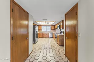 1306 E La Vieve Ln, Tempe, AZ 85284 - Photo 11