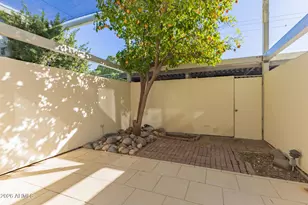 4411 N 40th St, Phoenix, AZ 85018 - Photo 19