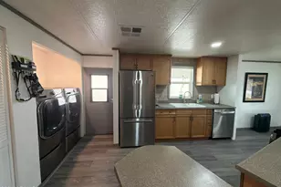 305 S Val Vista Dr, Mesa, AZ 85204 - Photo 5