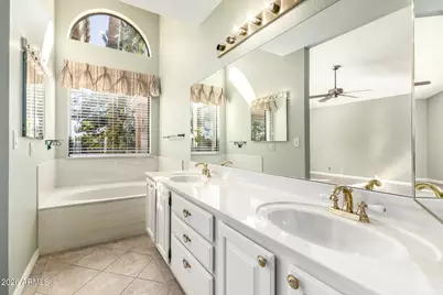 9423 W Kerry Lane, Peoria, AZ 85382 - Photo 35