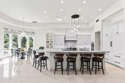 8305 N 50th Street, Paradise Valley, AZ 85253 - Photo 13