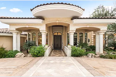 8305 N 50th Street, Paradise Valley, AZ 85253 - Photo 3