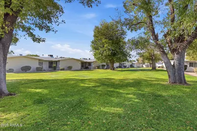 17042 N 105th Avenue, Sun City, AZ 85373 - Photo 3