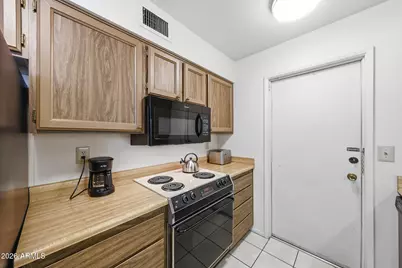 17042 N 105th Avenue, Sun City, AZ 85373 - Photo 15