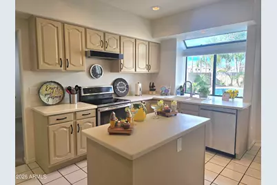 5622 W Aster Drive, Glendale, AZ 85304 - Photo 9