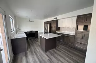 8564 W Palo Verde Ave, Peoria, AZ 85345 - Photo 15