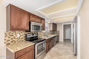 19234 N 6th St, Phoenix, AZ 85024 - Photo 13