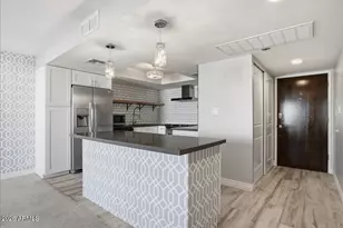 7910 E Camelback Rd, Scottsdale, AZ 85251 - Photo 11