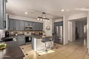 10323 W Magnolia St, Tolleson, AZ 85353 - Photo 9