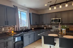 10323 W Magnolia St, Tolleson, AZ 85353 - Photo 7