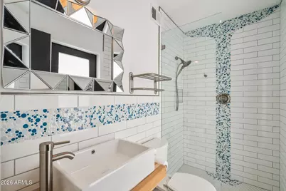 1055 W Indian Hills Place, Phoenix, AZ 85023 - Photo 23