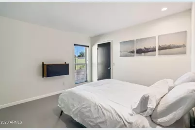 1055 W Indian Hills Place, Phoenix, AZ 85023 - Photo 21