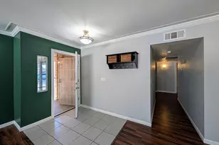 10044 N 39th Ln, Phoenix, AZ 85051 - Photo 9