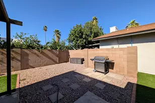 10044 N 39th Ln, Phoenix, AZ 85051 - Photo 57