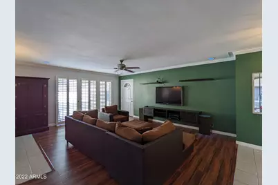 10044 N 39th Lane, Phoenix, AZ 85051 - Photo 13